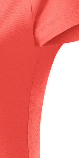 Női egyszerű póló - Oldalsó varrással vágjuk