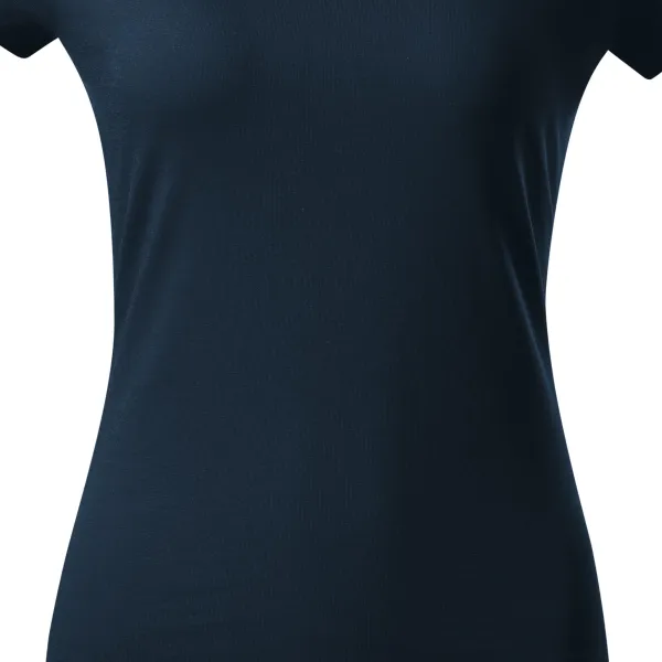 Női vékony póló, kerek nyakkivágással - Finoman keskeny vágás