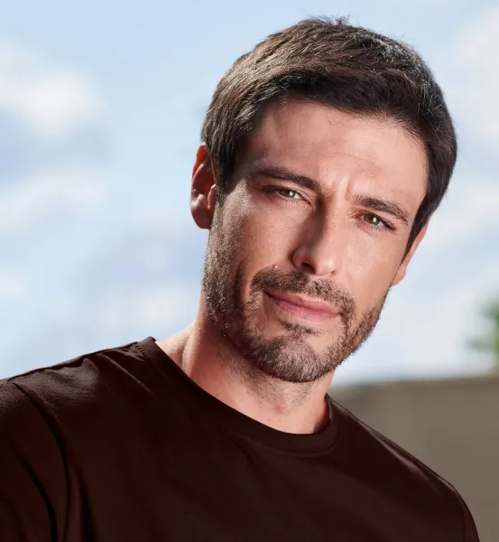 Férfi egyszerű póló - Klasszikus kerek nyakkivágás