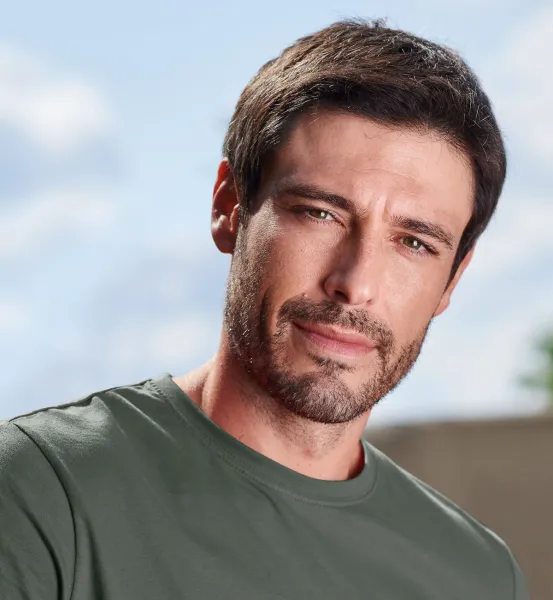 Férfi egyszerű póló - Klasszikus kerek nyakkivágás