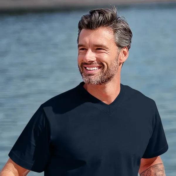 Rövid ujjú, közepes súlyú póló - V-alakú nyakkivágás