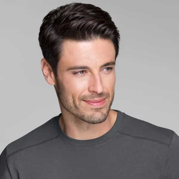 Férfi póló díszítve - Klasszikus kerek nyakkivágás